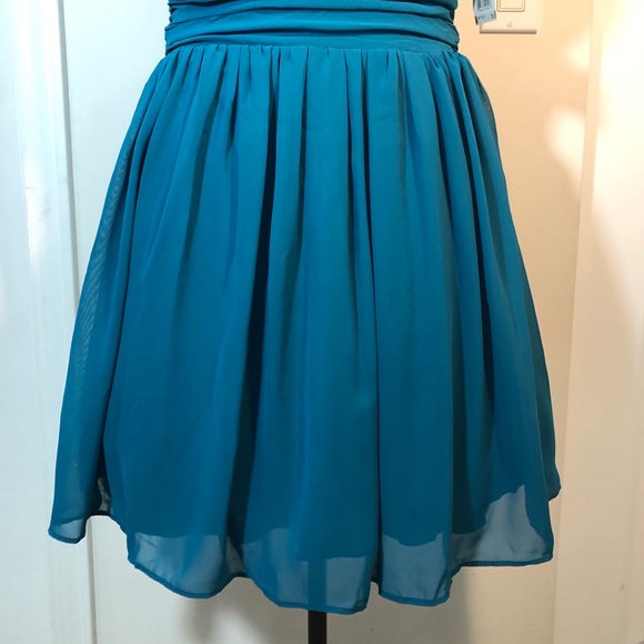 Dress 👗 - Picture 4 of 9